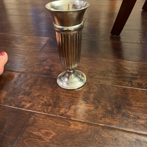Vintage Silver Coated brass vase - Picture 7 of 8